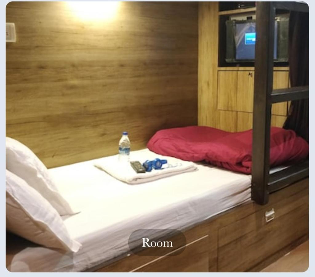 Hilal In Dormitory Mumbai