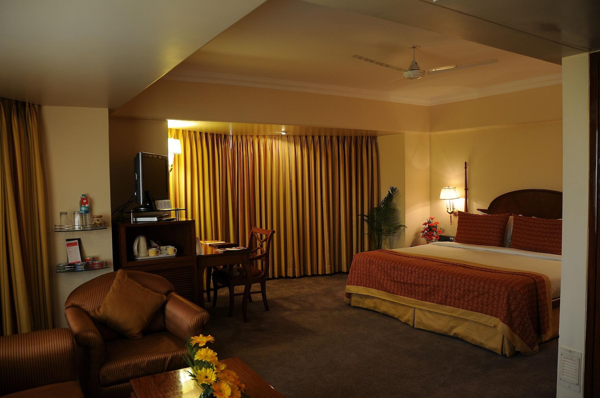 Ramada Plaza By Wyndham Palm Grove