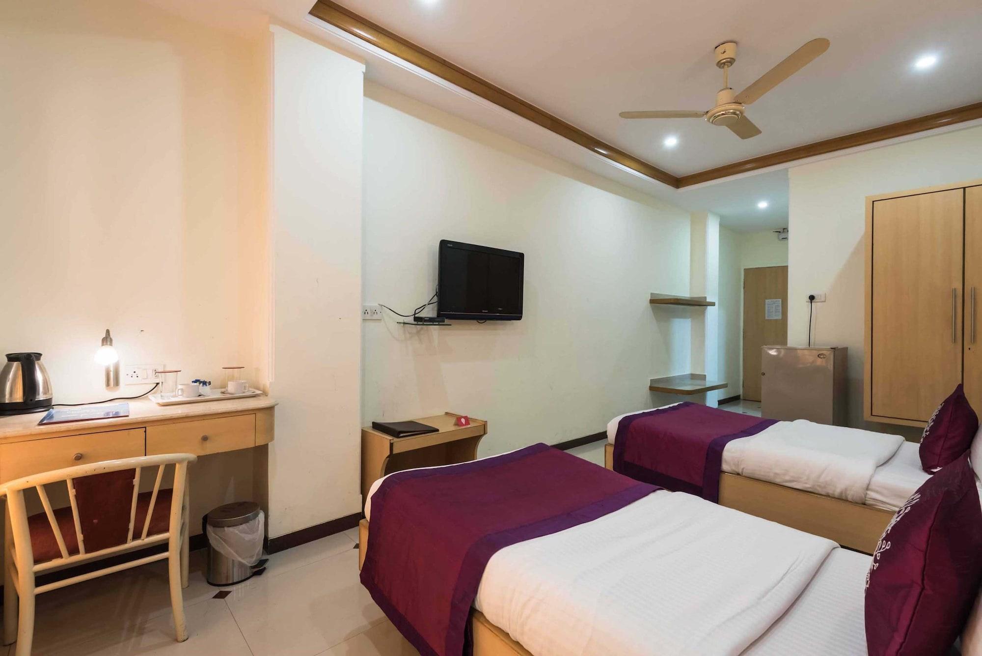 Godwin - Colaba Hotel Mumbai