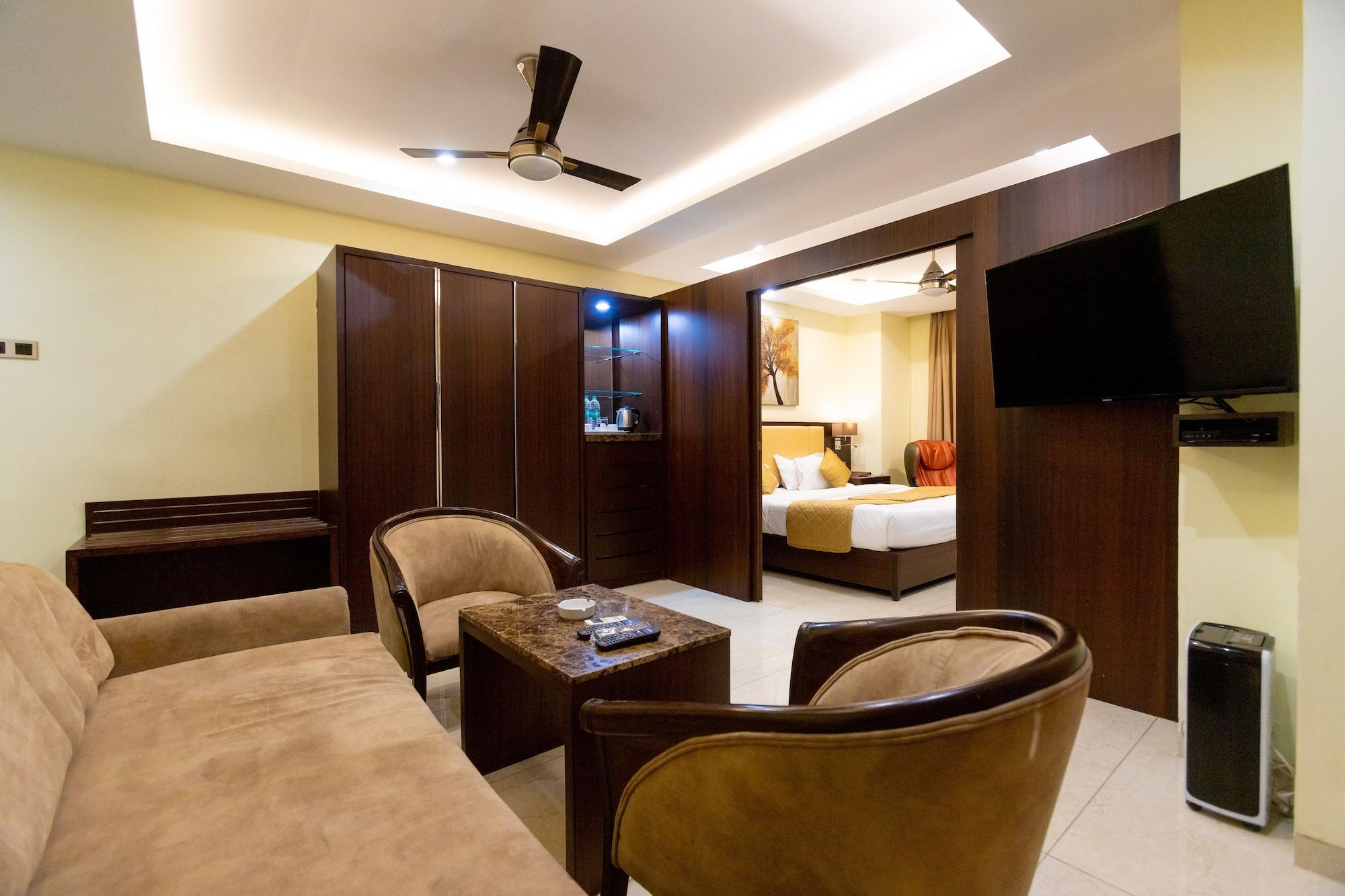 Godwin - Colaba 4*