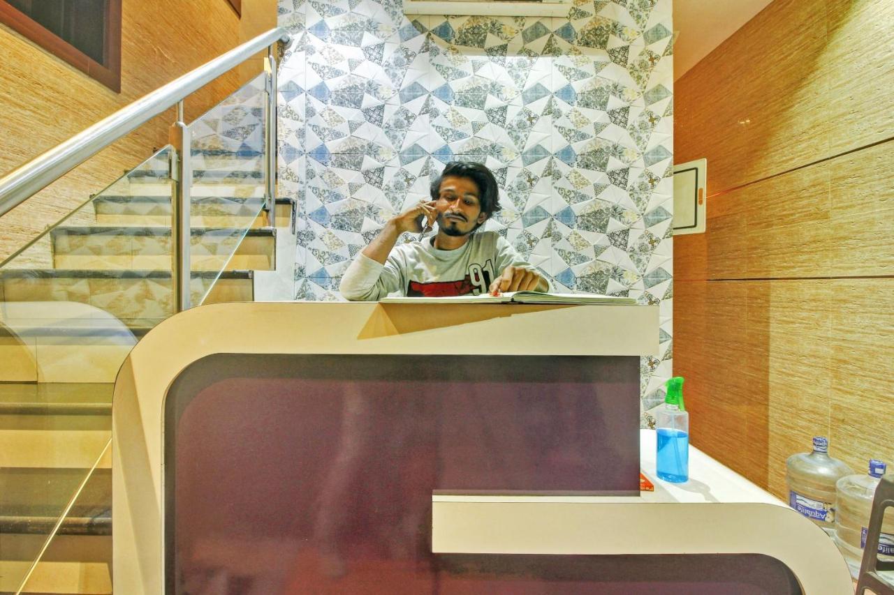 Oyo Avenue Residency Hotel 3*