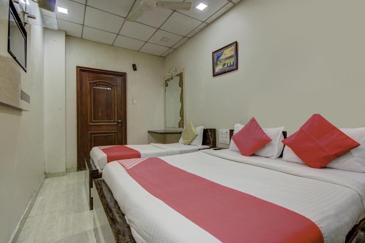 Oyo 74879 Imperial Palace 3* Mumbai