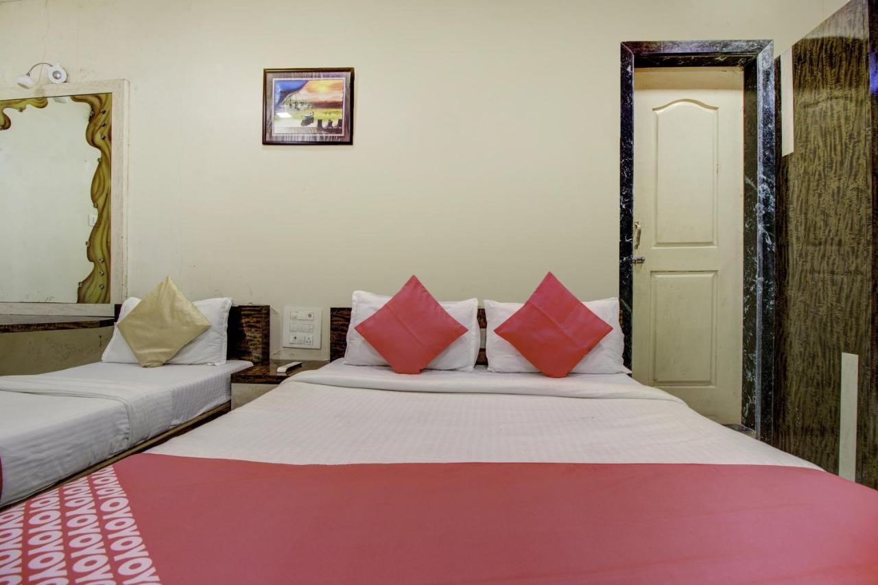 Oyo 74879 Imperial Palace Mumbai