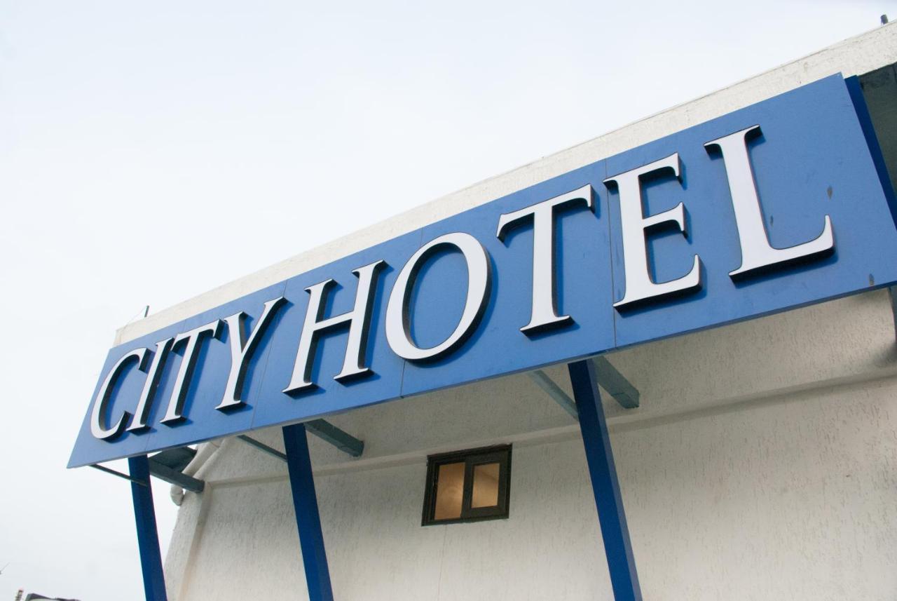 City Hotel Hotel *