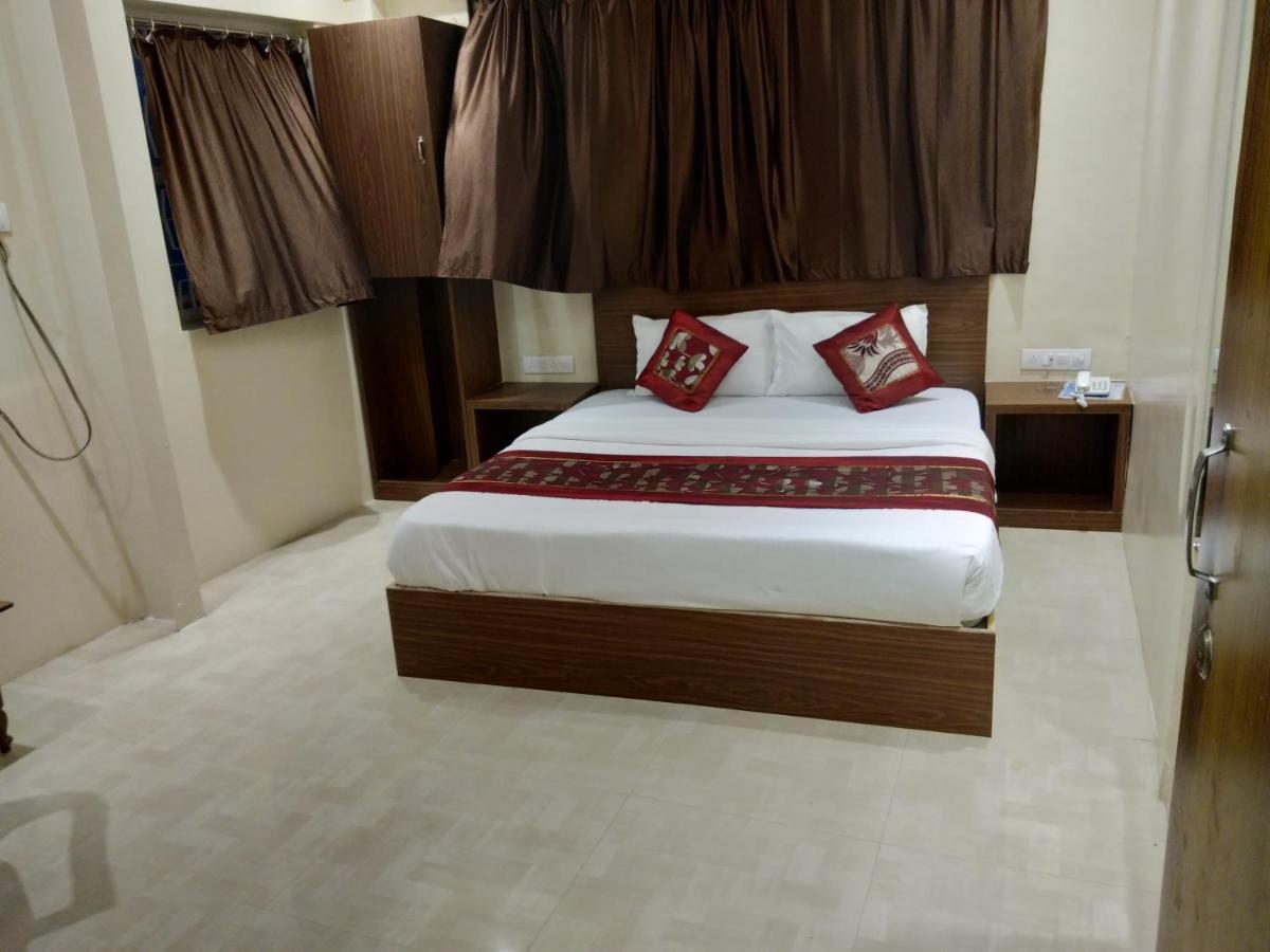 Hotel Rk Hotel-near Grant Road Railway Station 2*