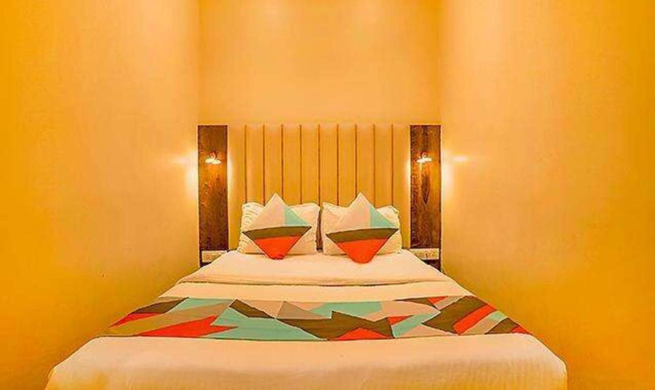Hotel Fabexpress Gateway - 700m From Gateway Of India 3*