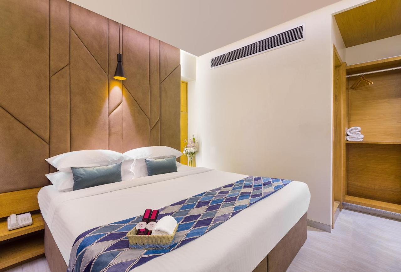 Metropole Hotel 3*
