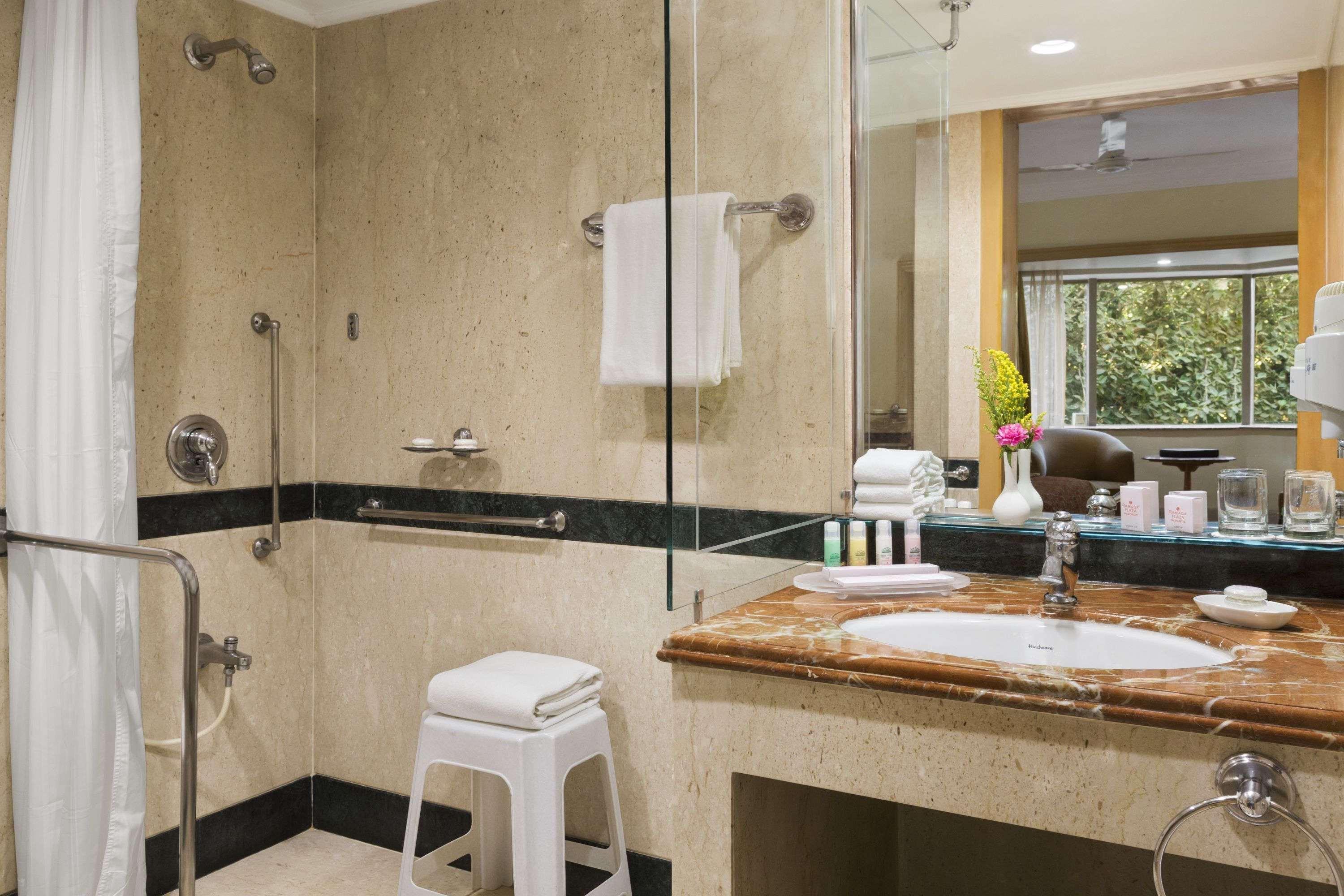 Hotel Ramada Plaza By Wyndham Palm Grove