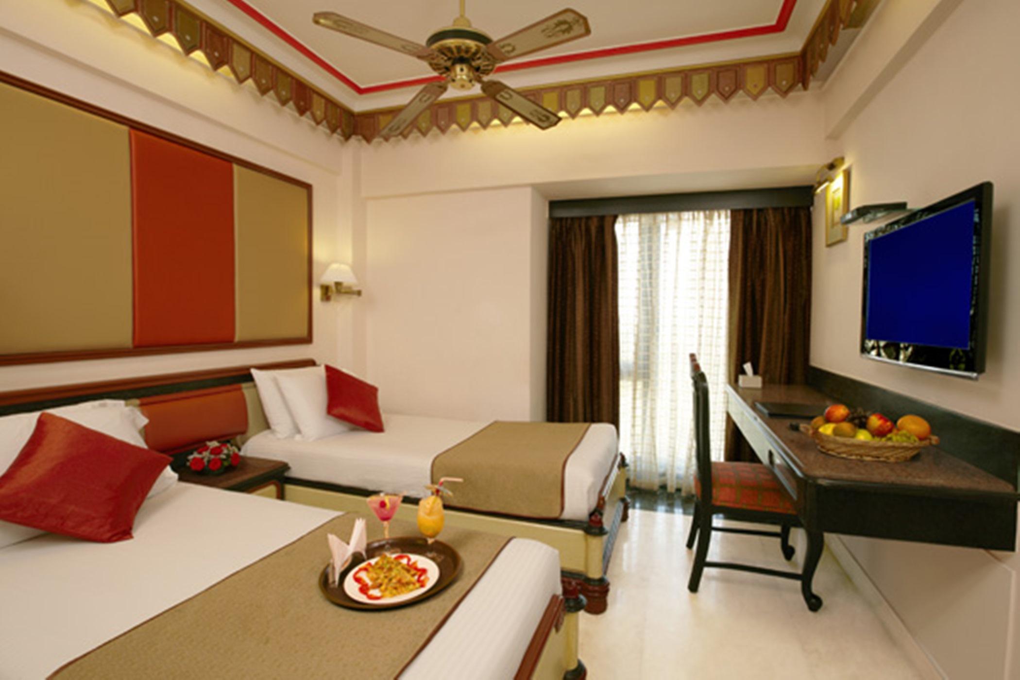 Hotel Regenta Place The Emerald Mumbai