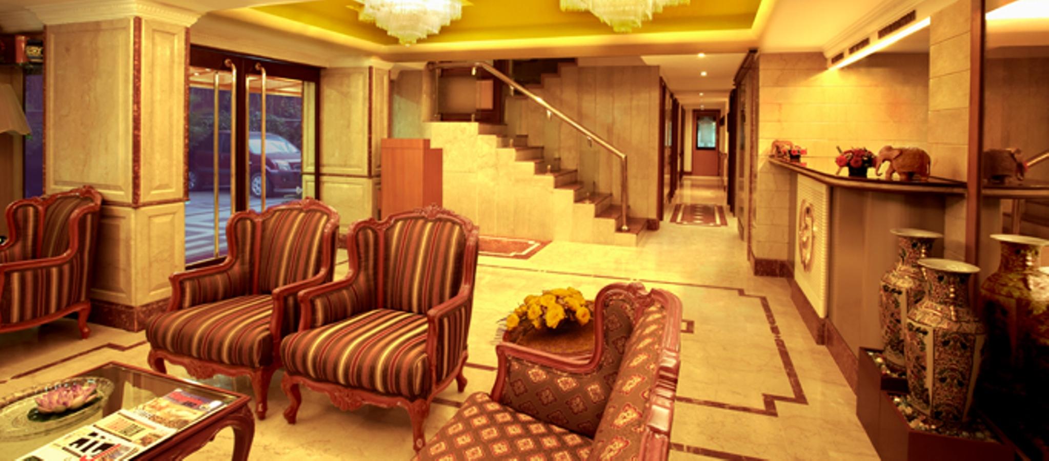 Hotel Regenta Place The Emerald Mumbai