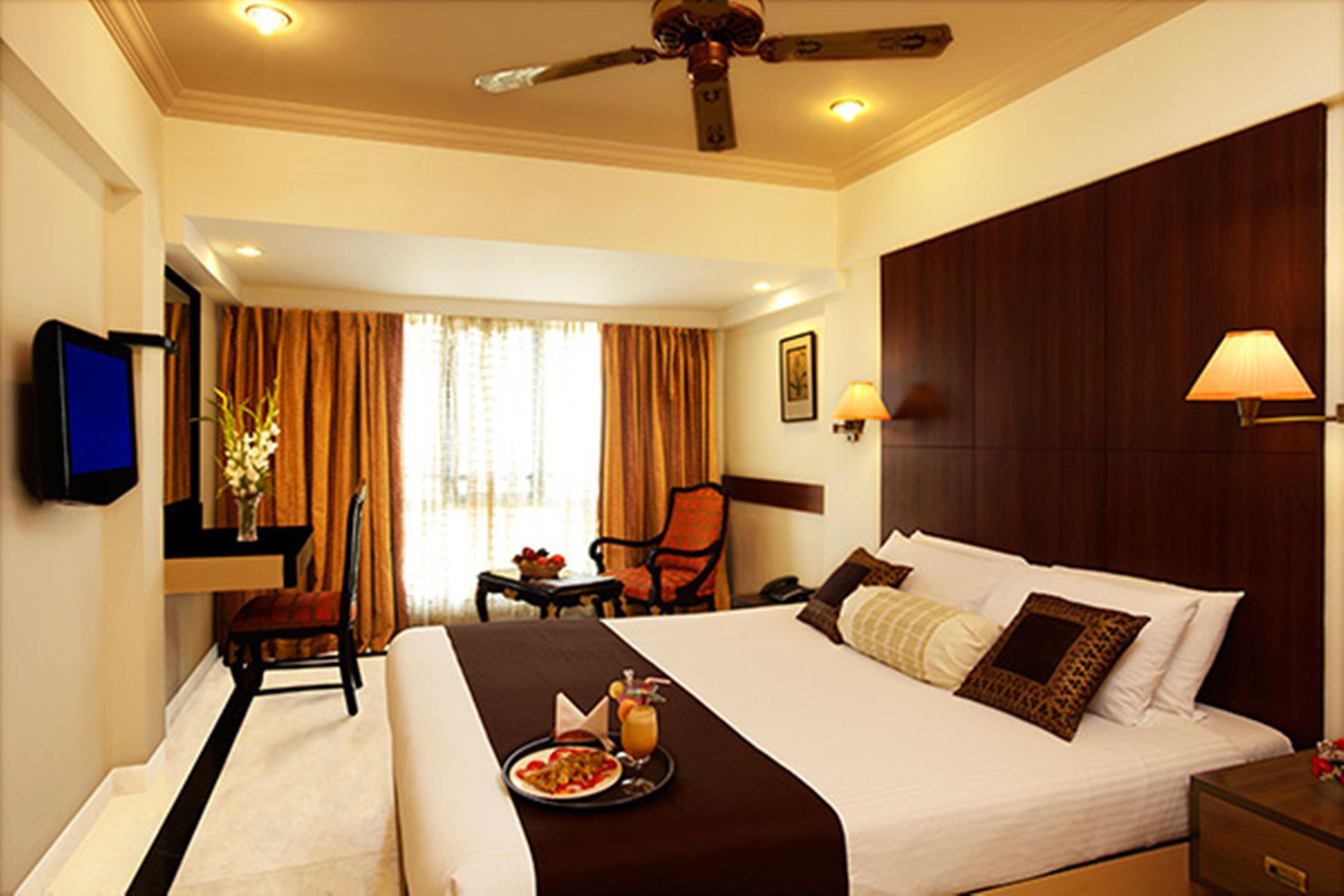 Hotel Regenta Place The Emerald Mumbai
