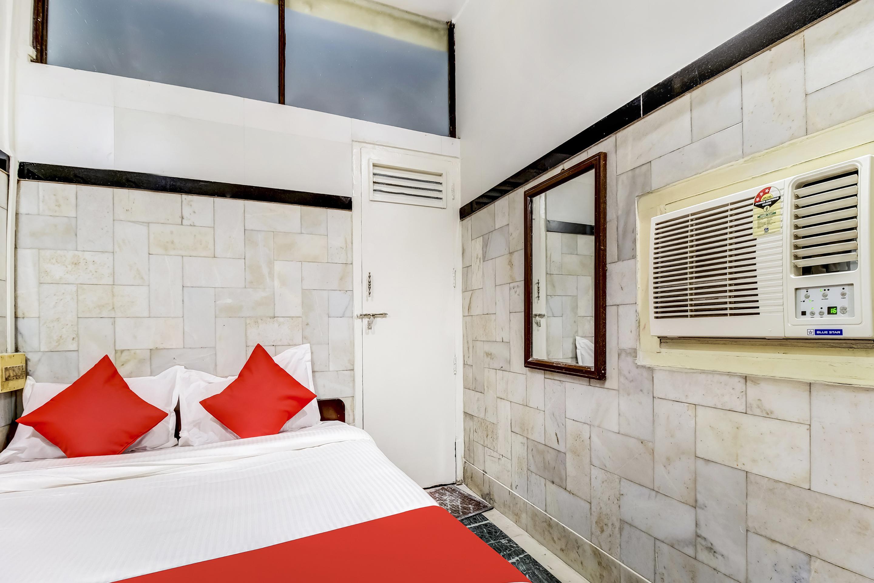 Hotel Super Oyo Dreamland