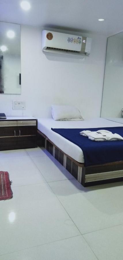 Guest house Blue Light Mumbai