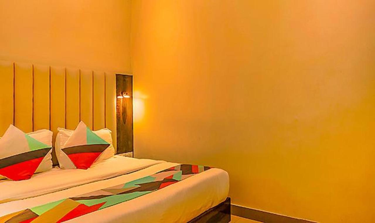 Fabexpress Gateway - 700m From Gateway Of India 3*