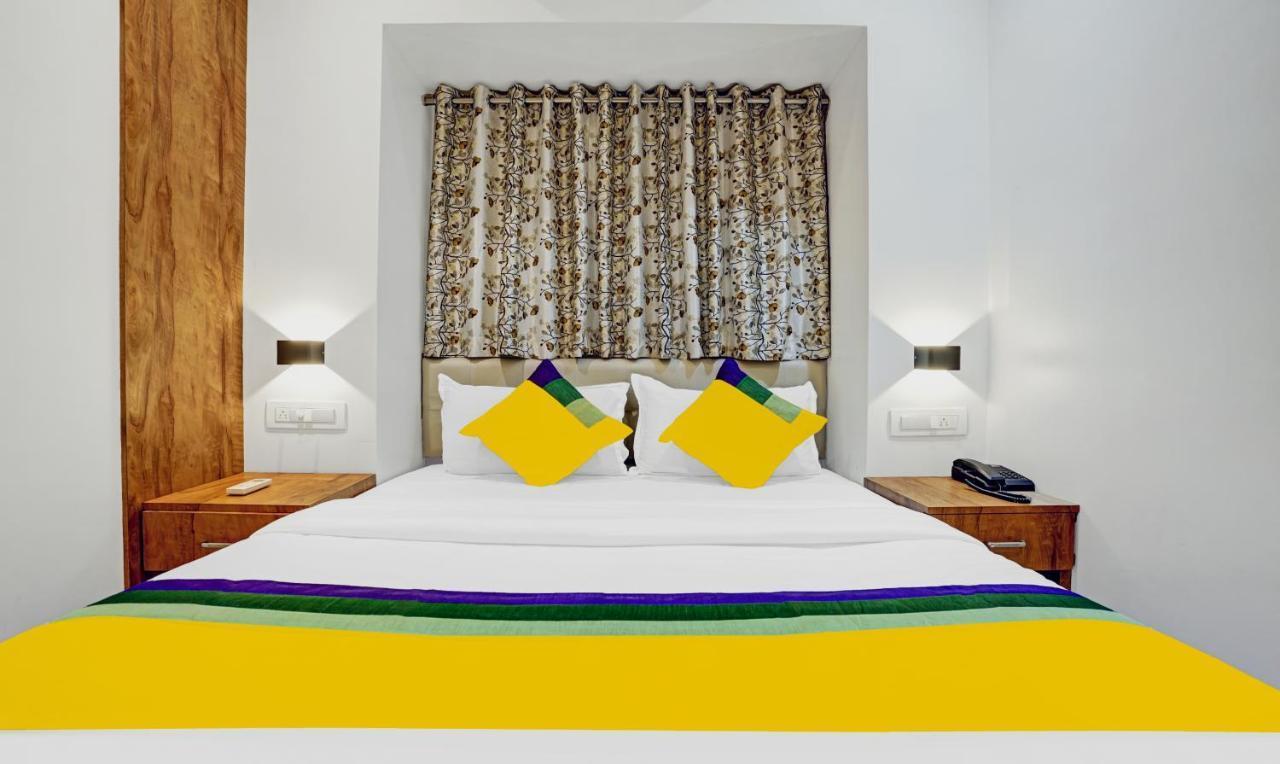 Itsy Heraa International Hotel Mumbai