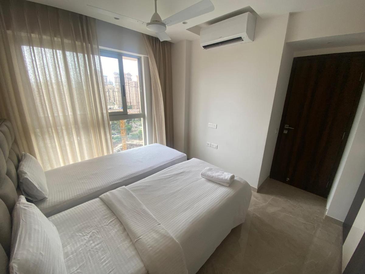 Maxxvalue Hiranandani Powai - Rh5 *