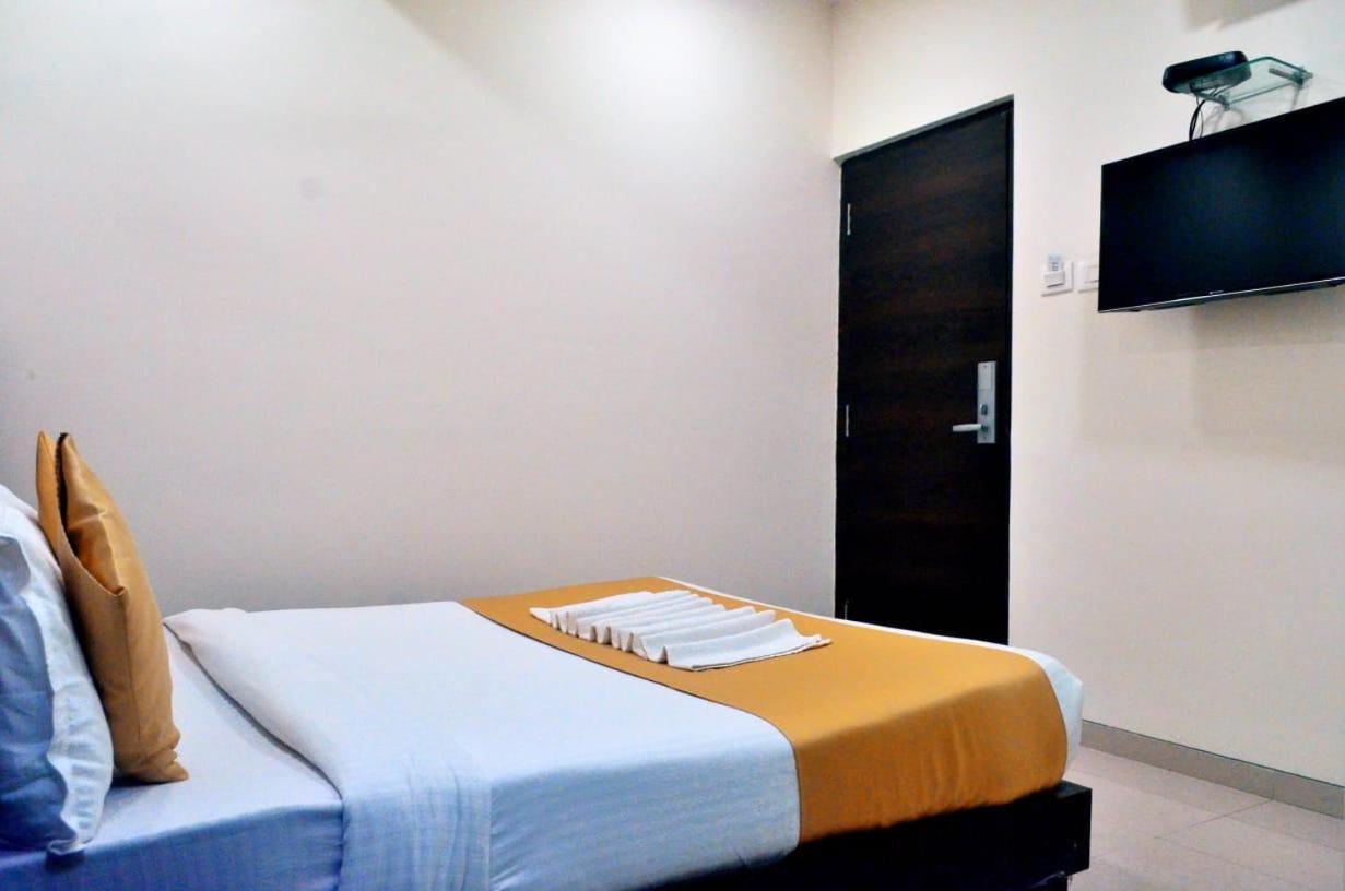 Hotel The 2*