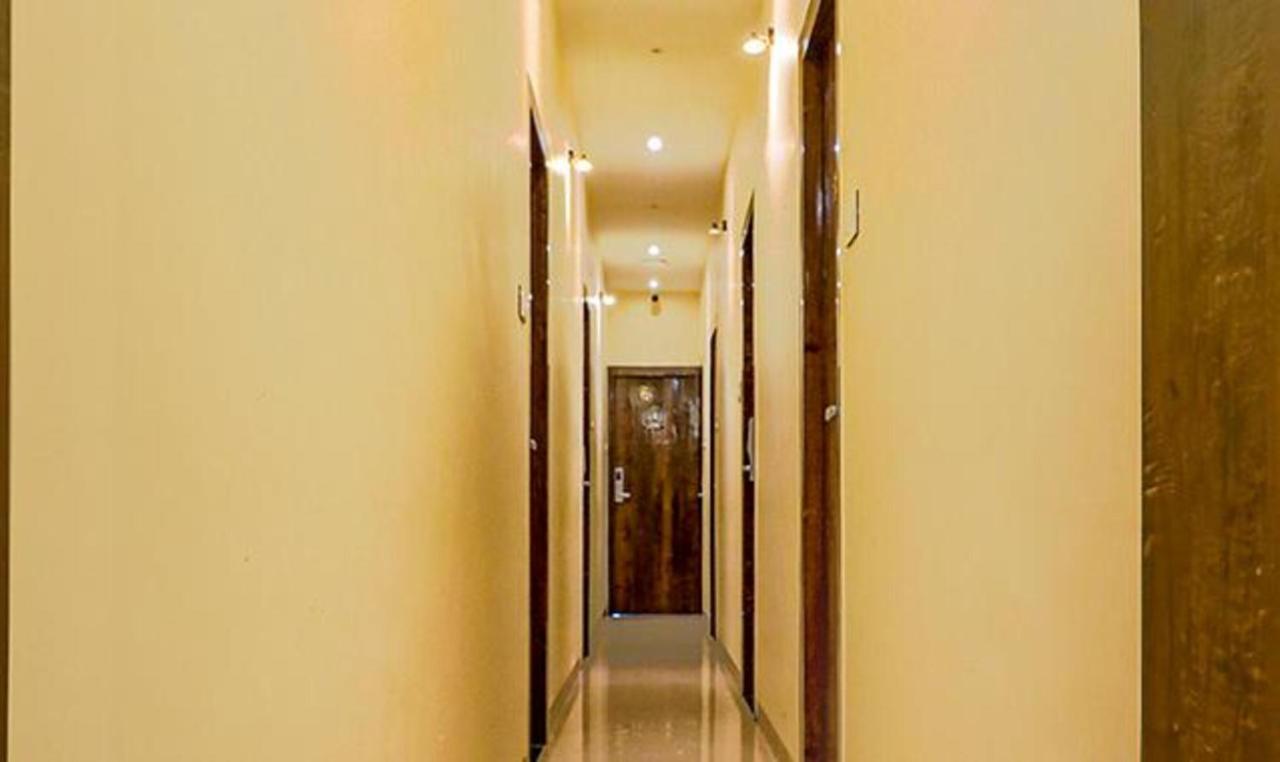 Hotel Fabexpress Gateway - 700m From Gateway Of India 3*