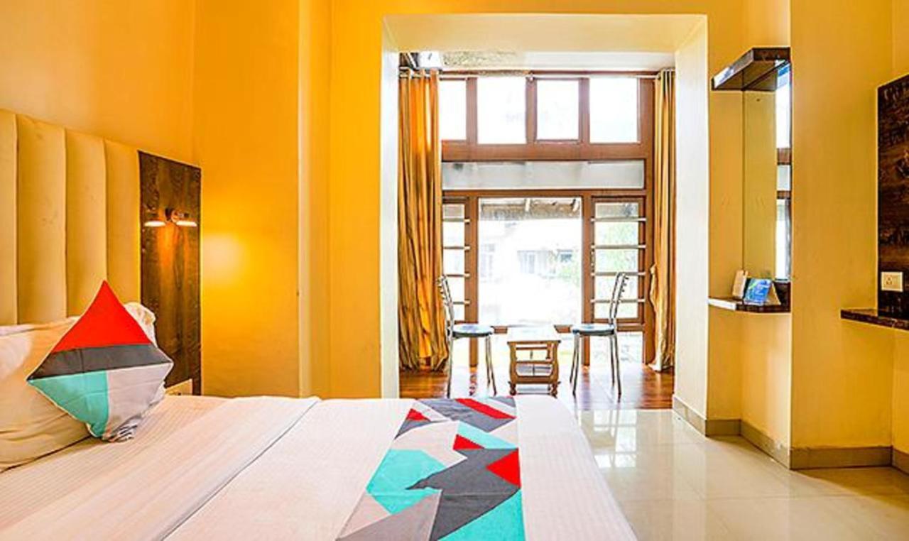 Fabexpress Gateway - 700m From Gateway Of India Mumbai