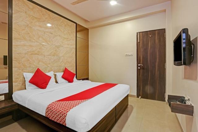Hotel Amfahh - Andheri West Railway Station Mumbai