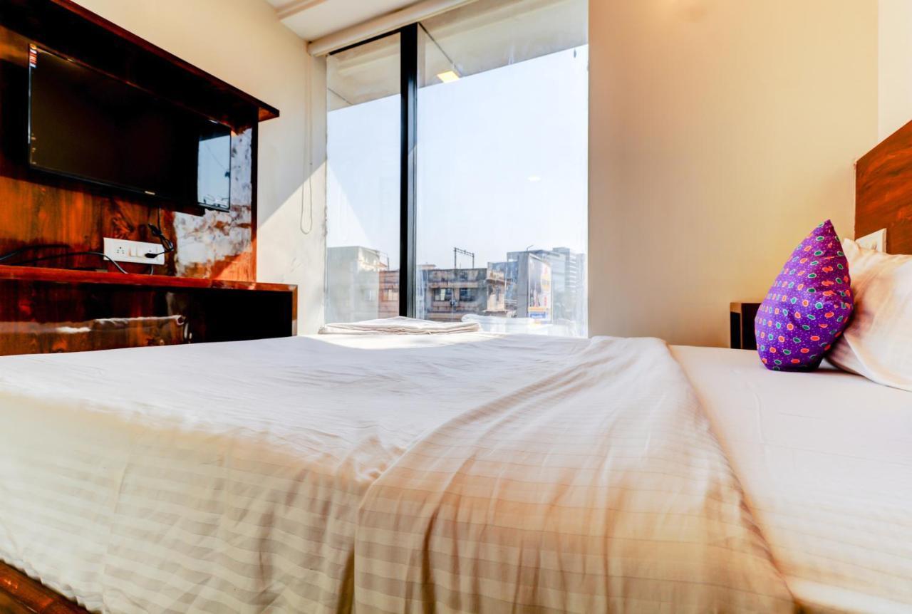 Hotel Prime Inn, Andheri West - Near International Airport 3*