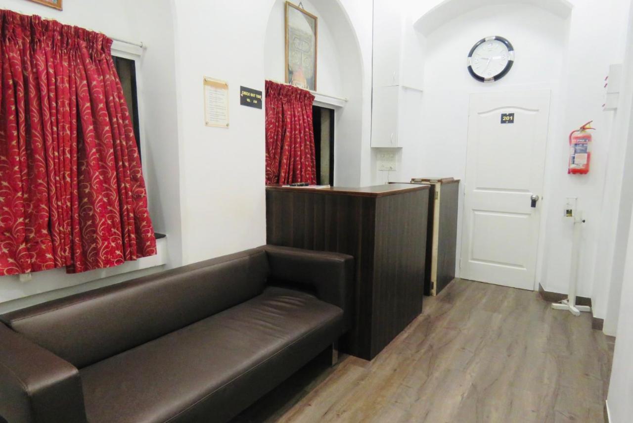Guest house Shabana - Colaba Causeway Mumbai