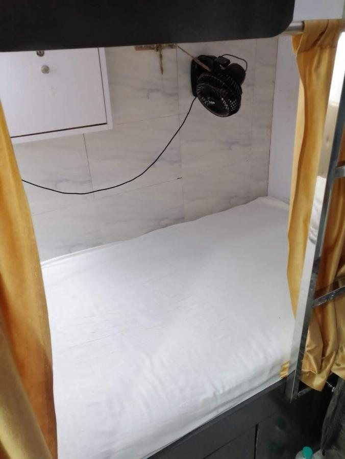 Apartment Andheri-69-dormitory *