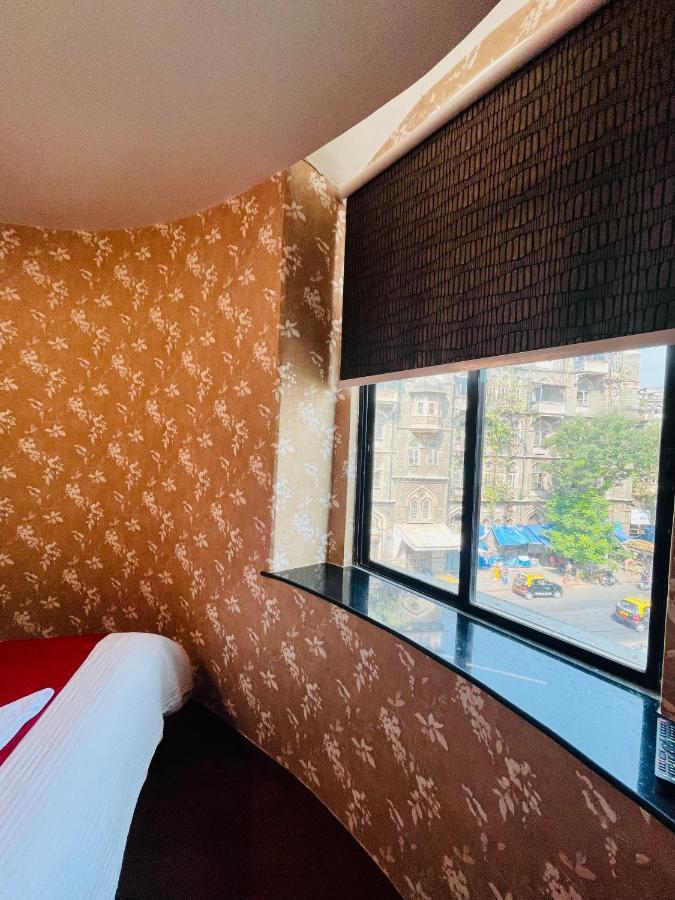 Shabana - Colaba Causeway Guest house