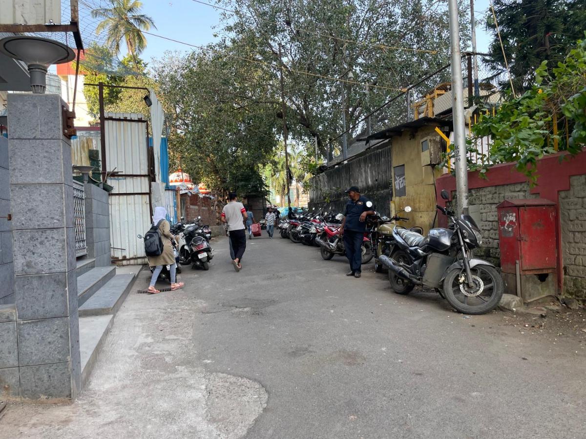 Osi Bandra West Mumbai