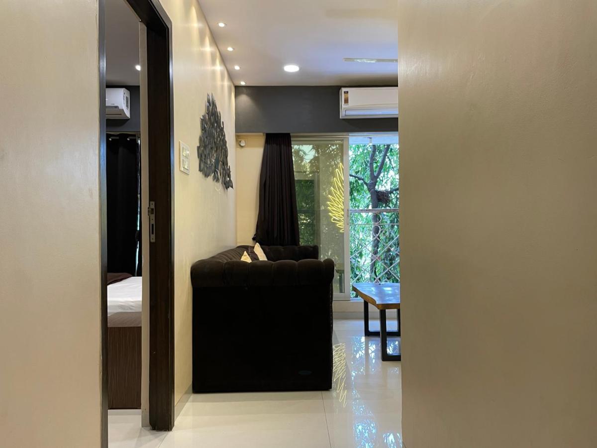 Osi Bandra West * Mumbai