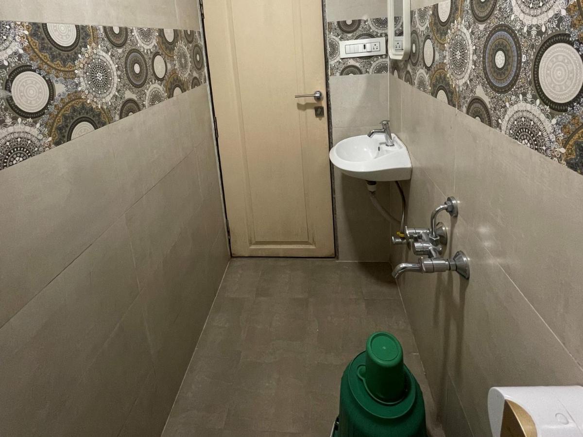 Osi Bandra West Apartment Mumbai