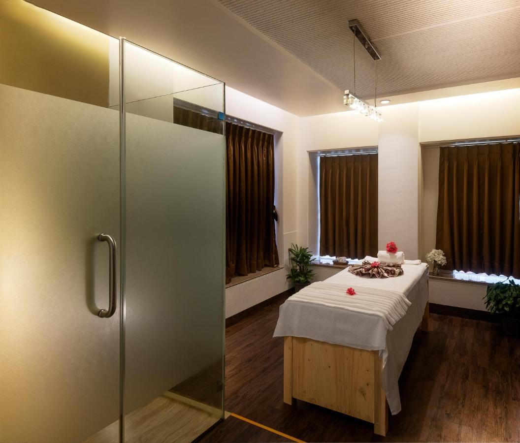 Maxx Value - Kohinoor Continental 4* Mumbai