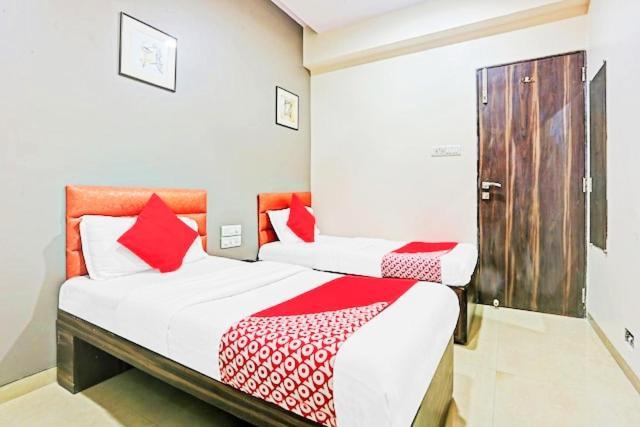 Hotel Amfahh - Andheri West Railway Station Mumbai
