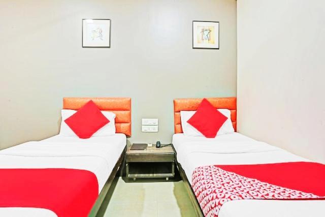 Hotel Amfahh - Andheri West Railway Station 3*