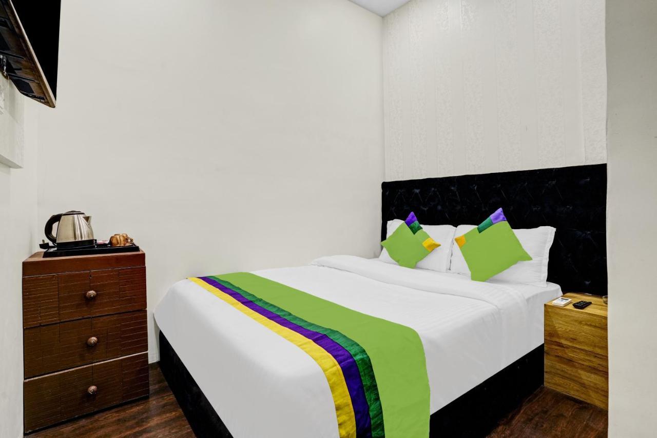 Treebo Trend Freedom Star, Vile Parle Hotel Mumbai