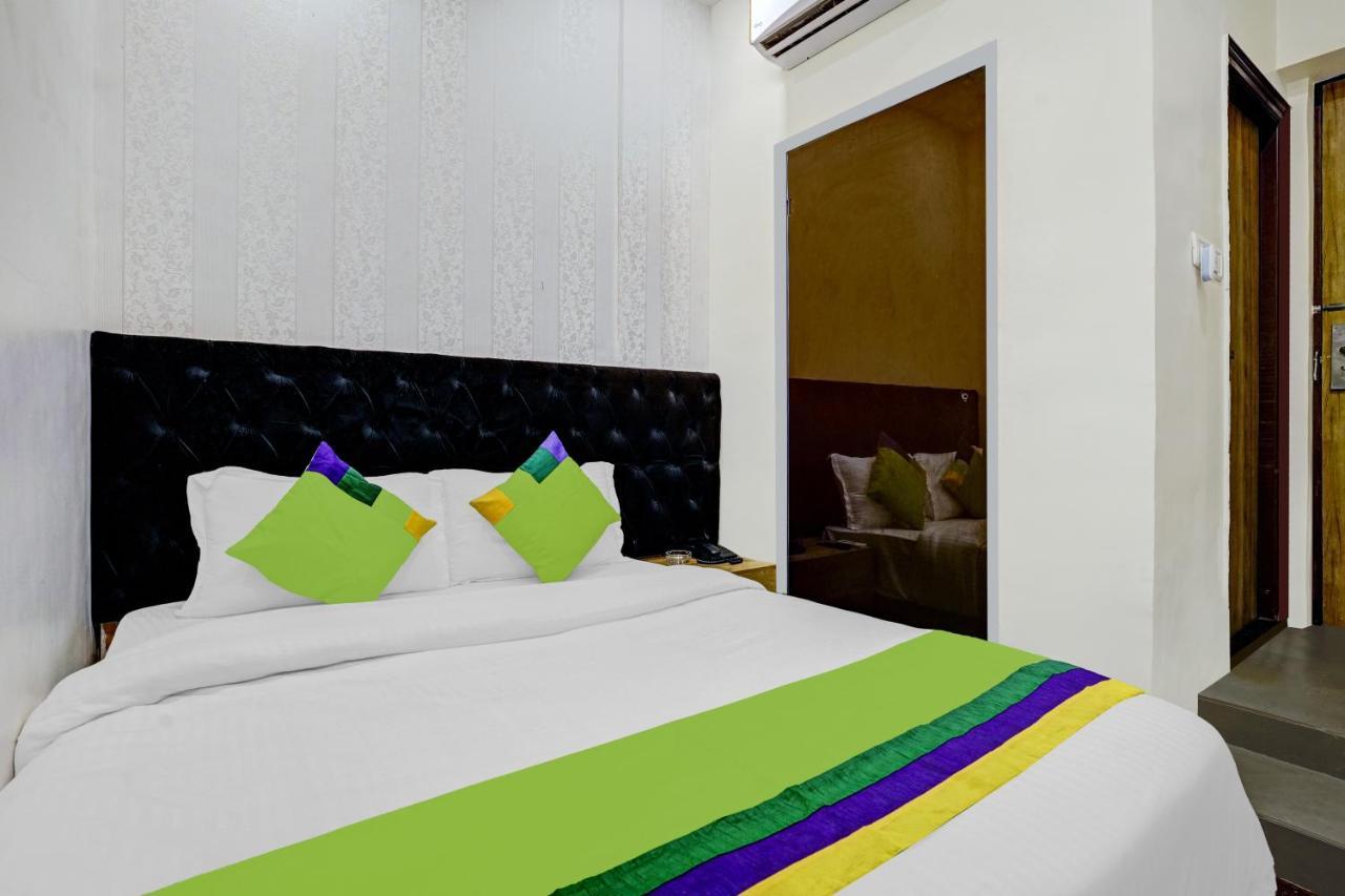 Hotel Treebo Trend Freedom Star, Vile Parle Mumbai