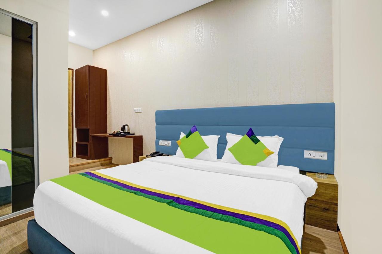 Treebo Trend Freedom Star, Vile Parle 3*