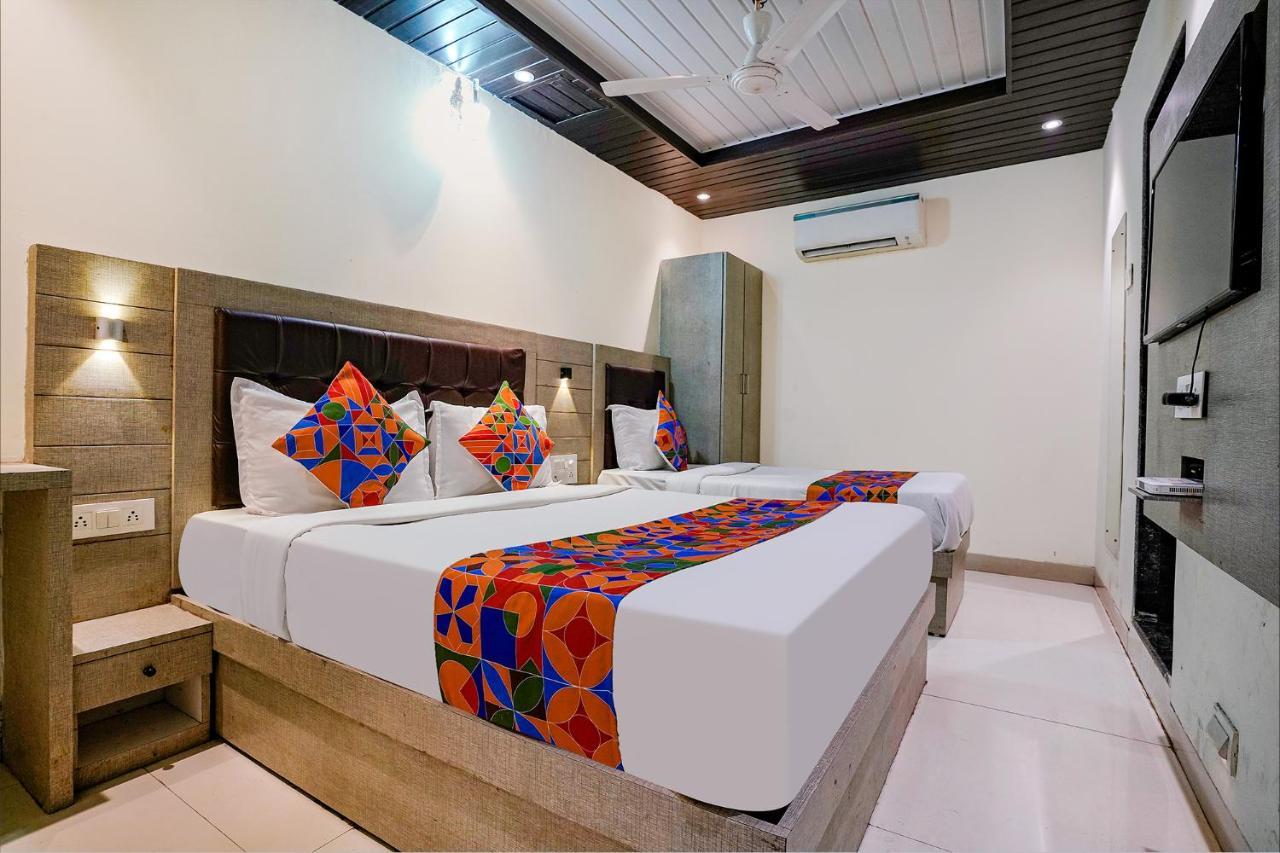 Fabhotel New Prince Palace Mumbai