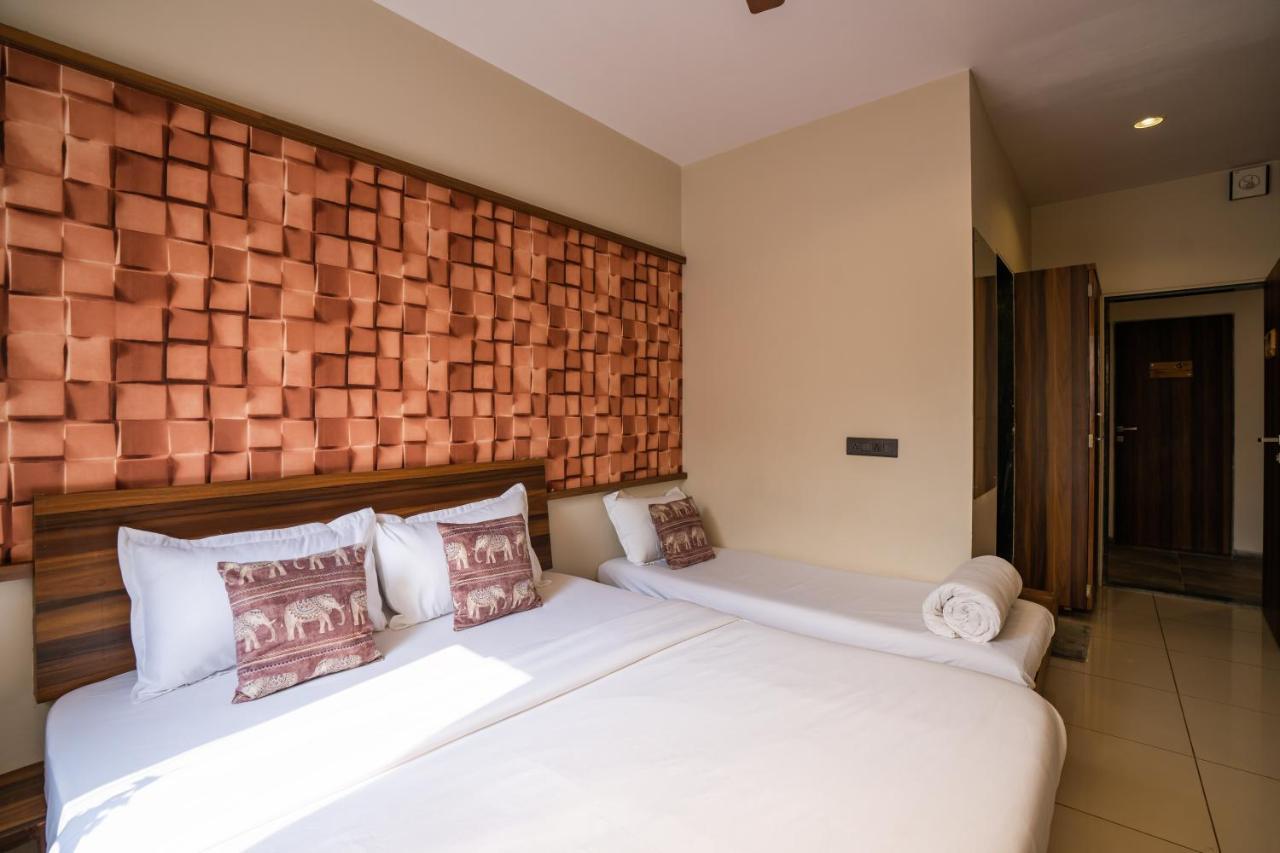 Hostel Zostel *