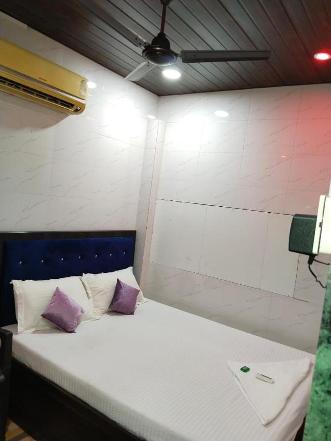 Kd Palace Nx Guest house Mumbai