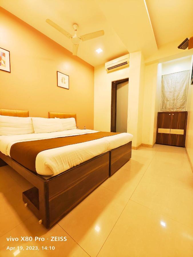 Amfahh - Andheri West Railway Station Hotel Mumbai