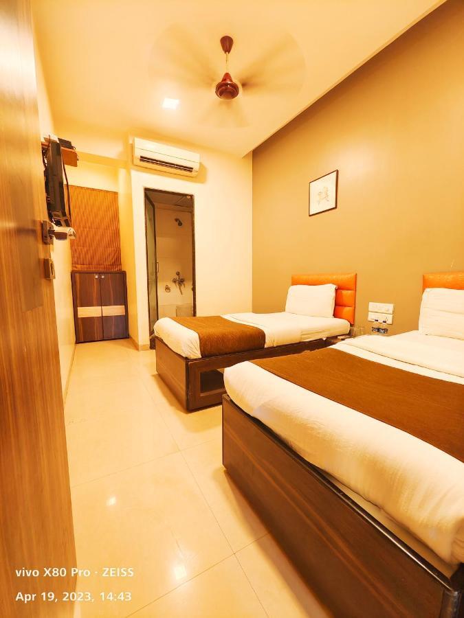 Hotel Amfahh - Andheri West Railway Station Mumbai