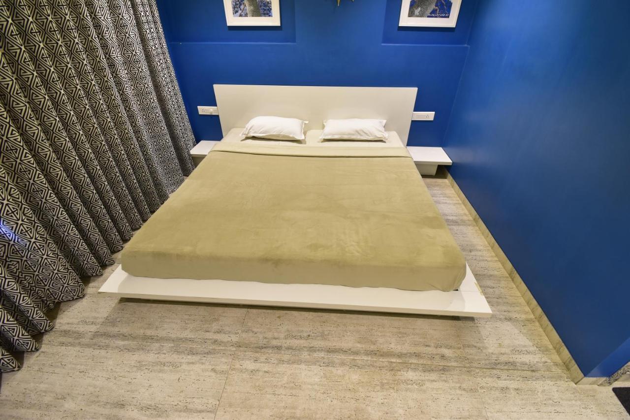 Sarkar Chambers Apartment