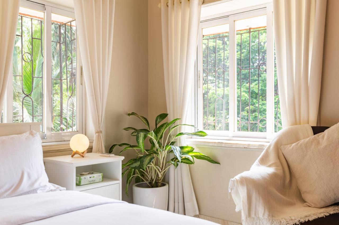 Ivory Seaside Near Carter Road, Bandra West, Homestay Mumbai