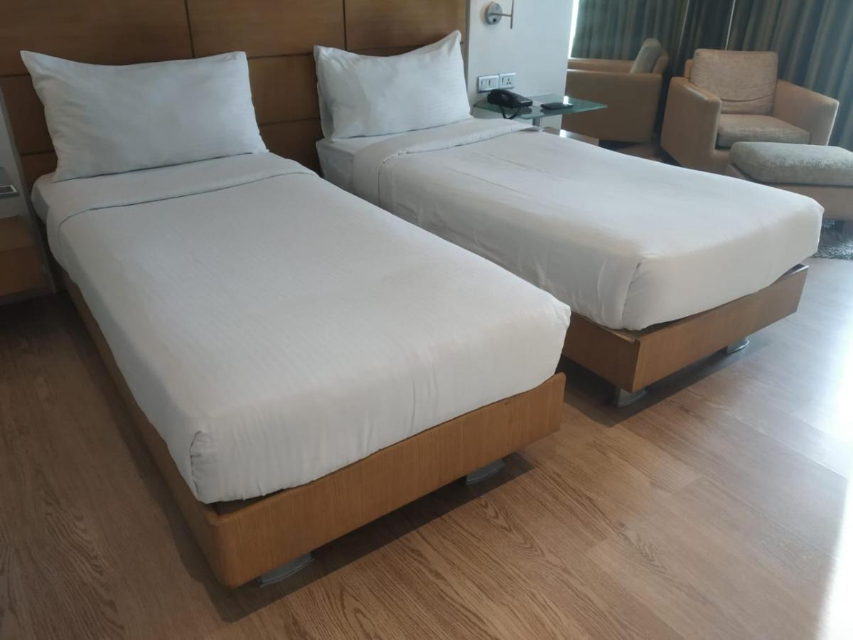 Mirage Hotel, International Airport 4* Mumbai