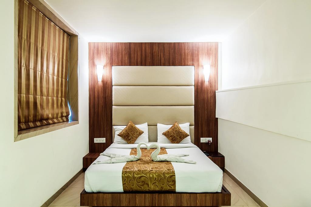 Treebo Trend Host Hotel 3*