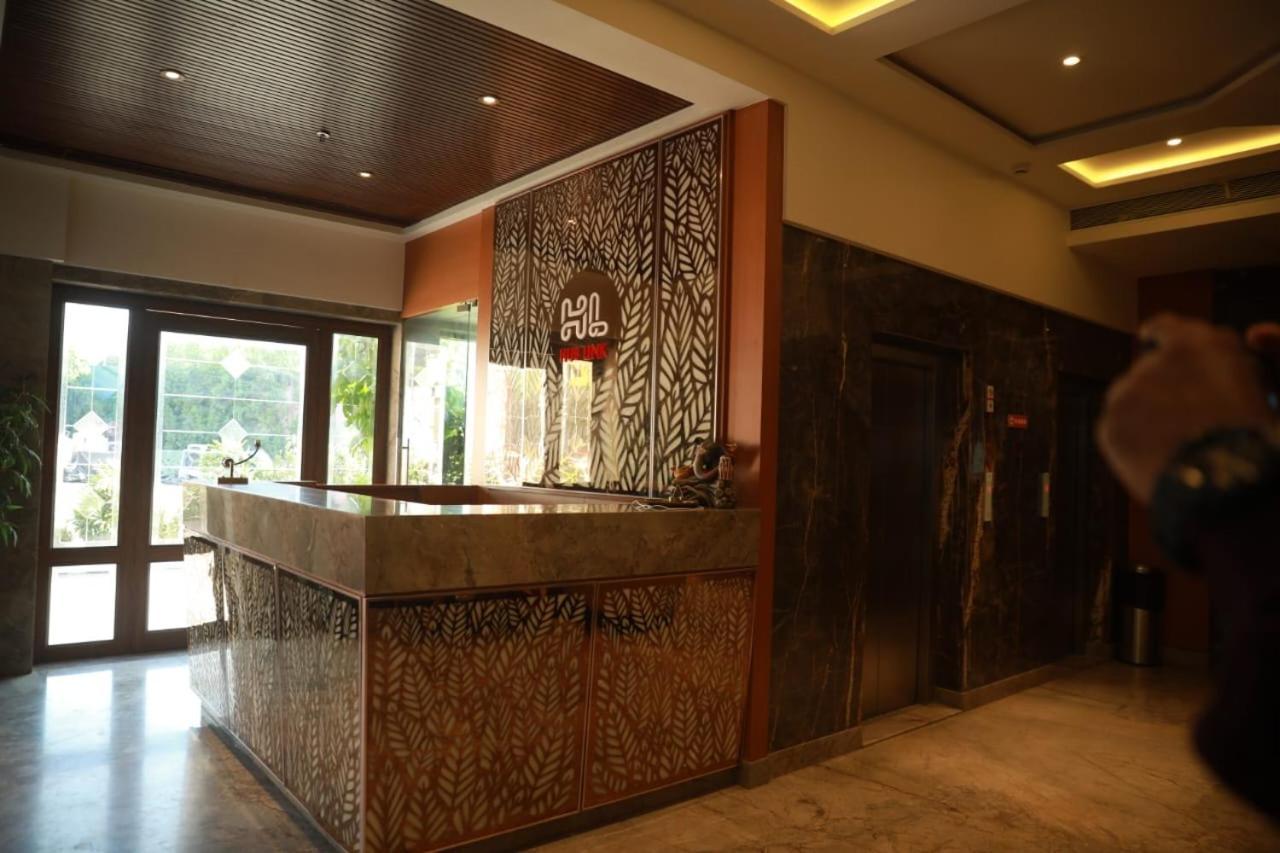 Muza Fisco 3* Mumbai