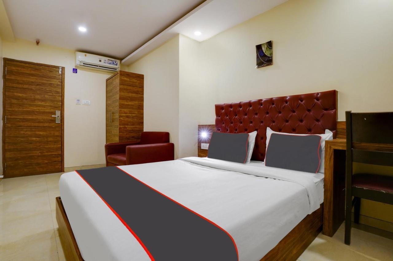 Capital O Elegant Hotel Mumbai