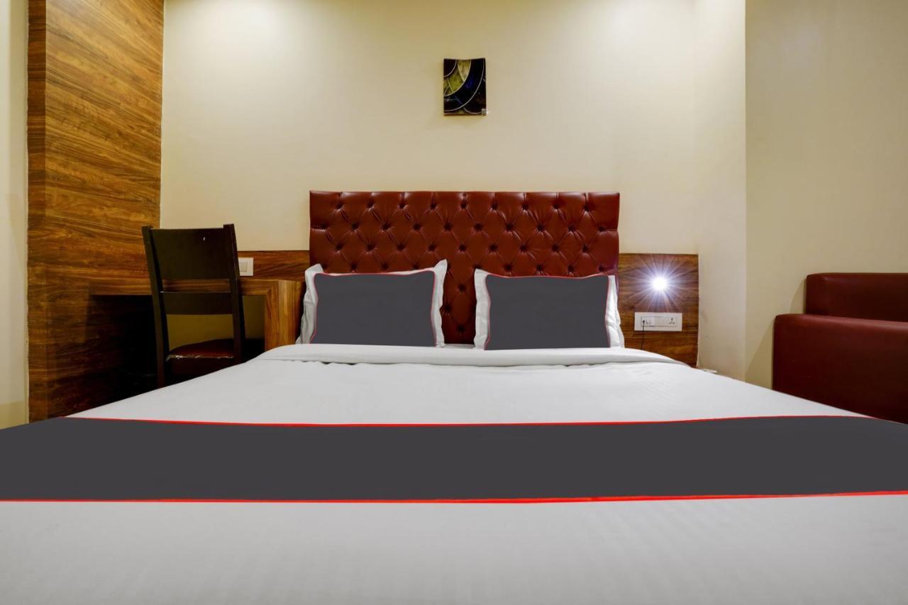 Capital O Elegant Hotel 3*