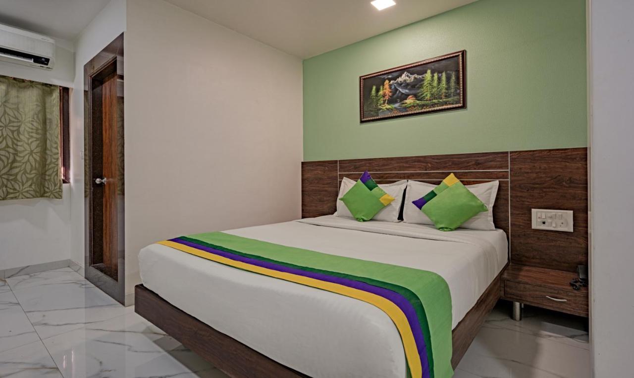 Treebo Atithi Malad Hotel
